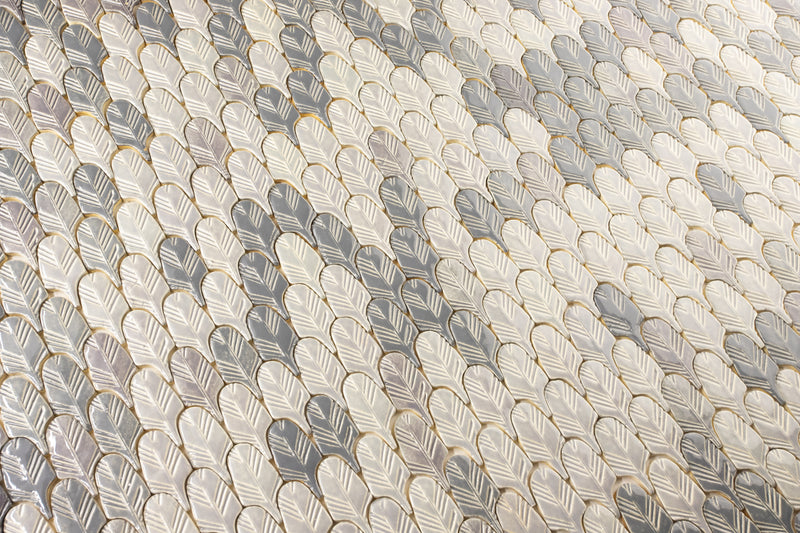 Blend of Grey Leaf Shaped Tiles AQHXGZ