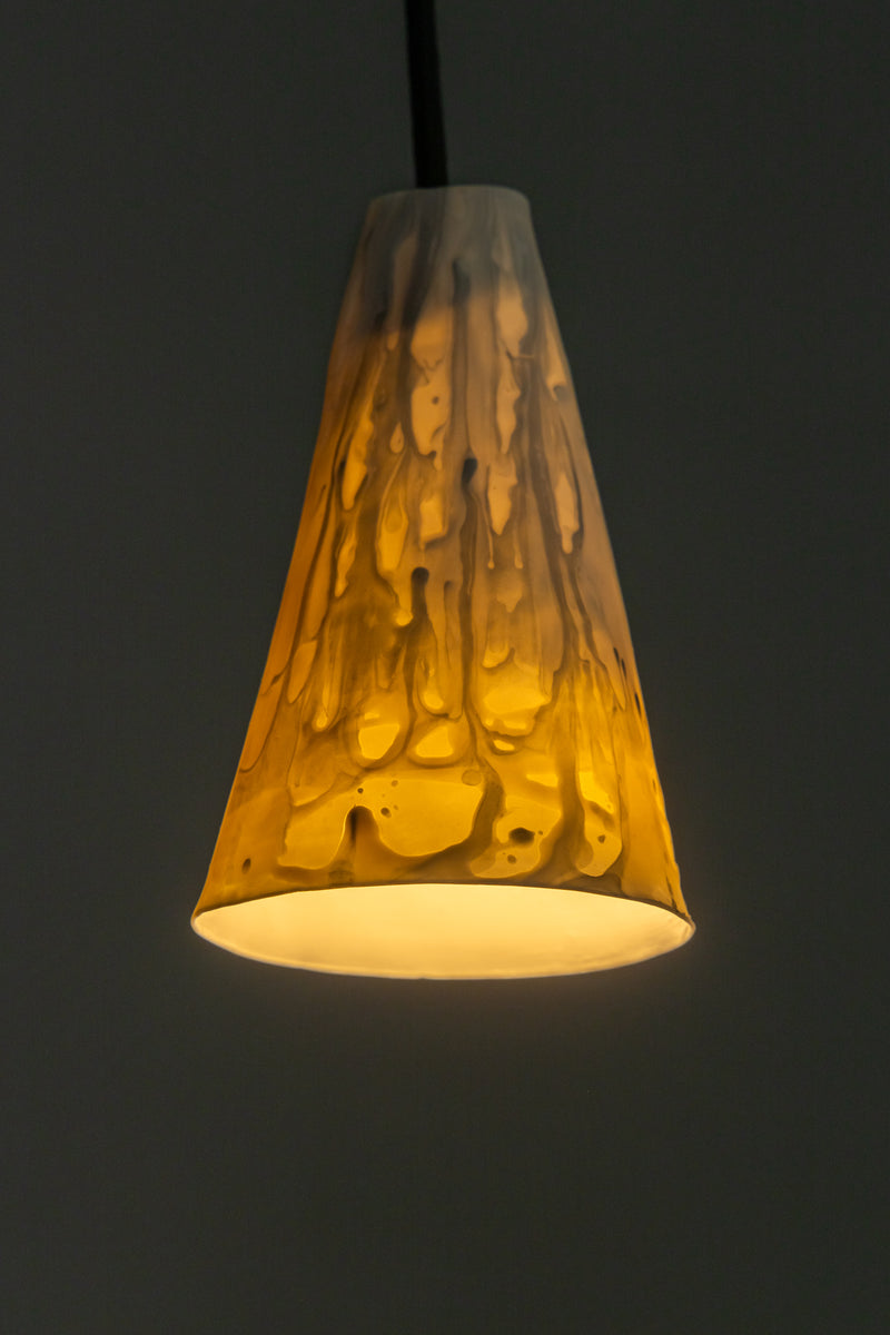 Porcelain Pendant Light with Light Grey Drops - EKECAI