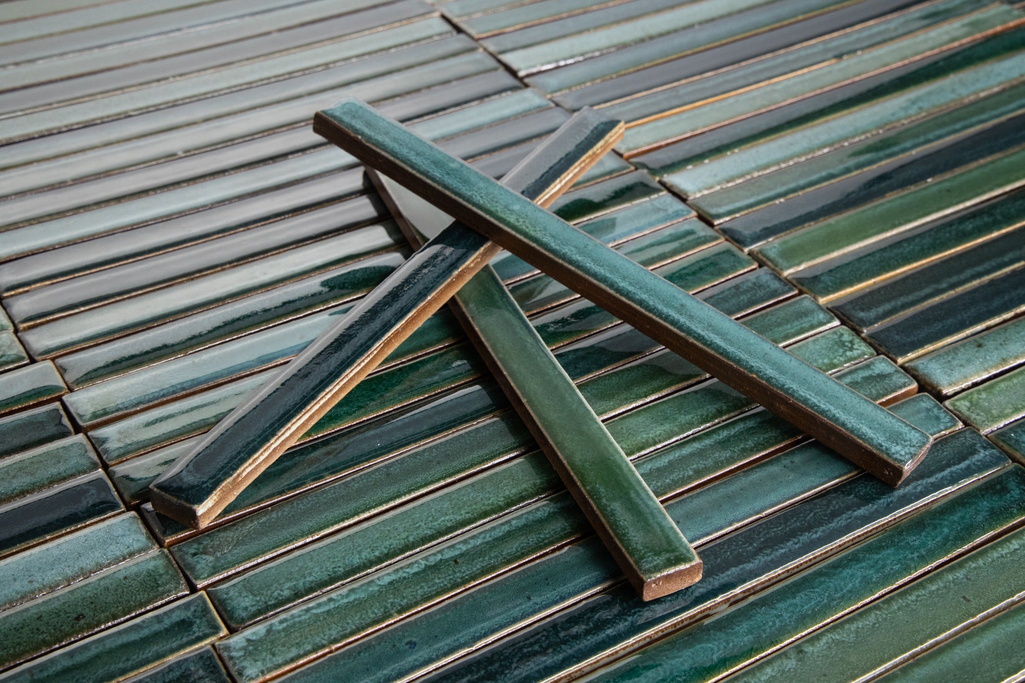 Rectangular Green Slender Tiles EKGFKA-EX – VEELVLAK-Frēodōm