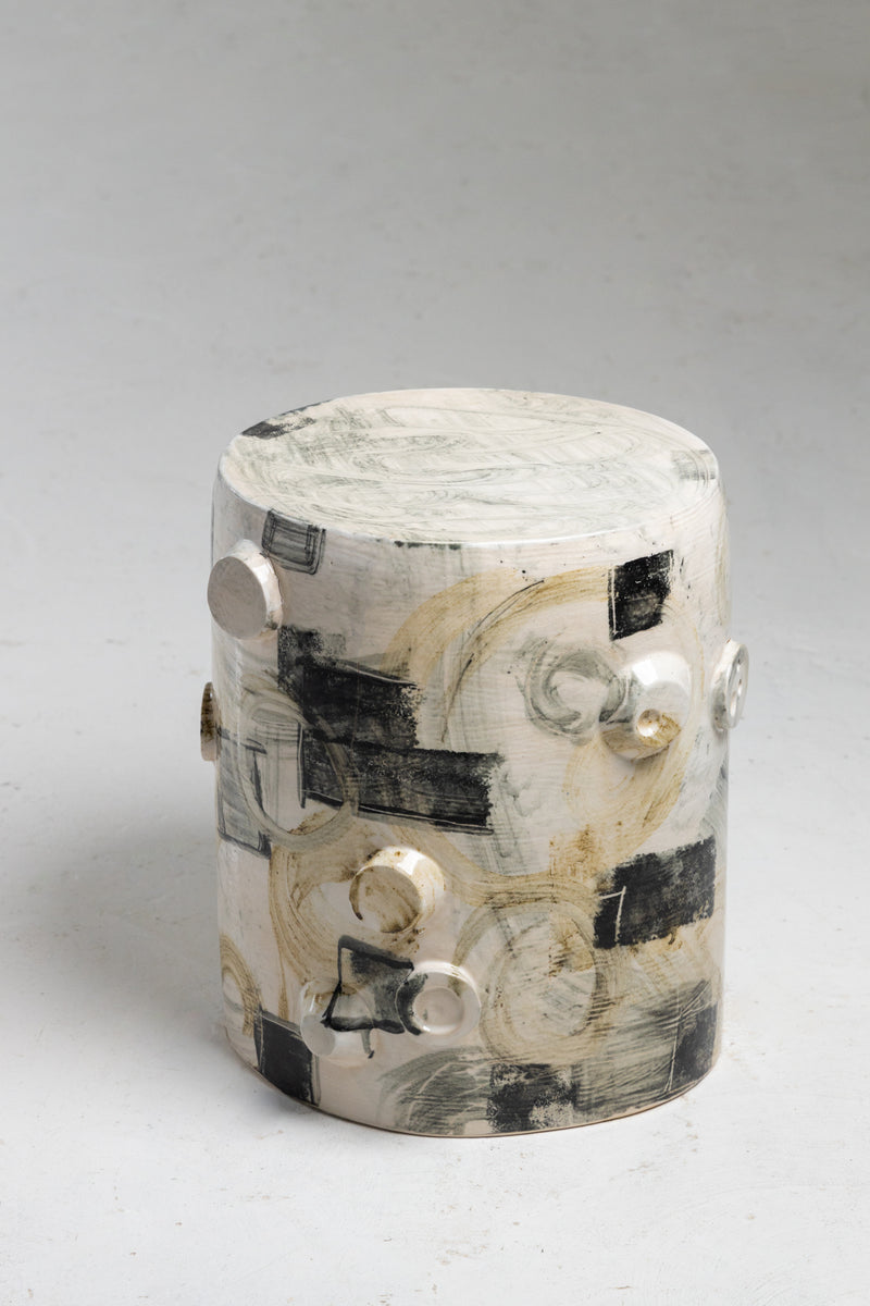 Black & Tan Sculptural Ceramic Side Table - GBJMFC