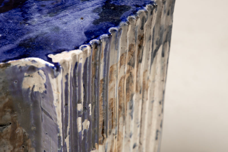 Infuse your space with the allure of oriental blues transitioning to deep cobalt, complemented by sepia brown and green accents. A captivating ceramic piece for a touch of elegance - JEFJFJ