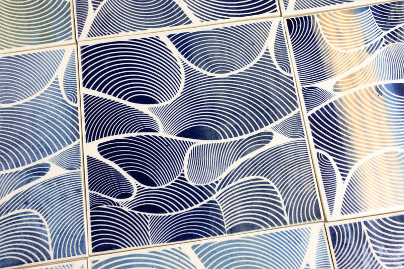 Multi-Colour Hand-Printed Wave Pattern Tiles - NJSEEB – VEELVLAK-Frēodōm