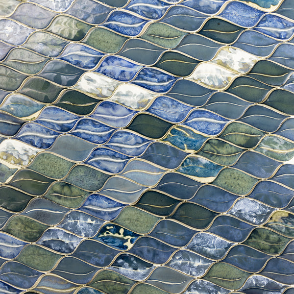 Blue/Green Ocean Colours on Leaf Shaped Tiles QLSGY4
