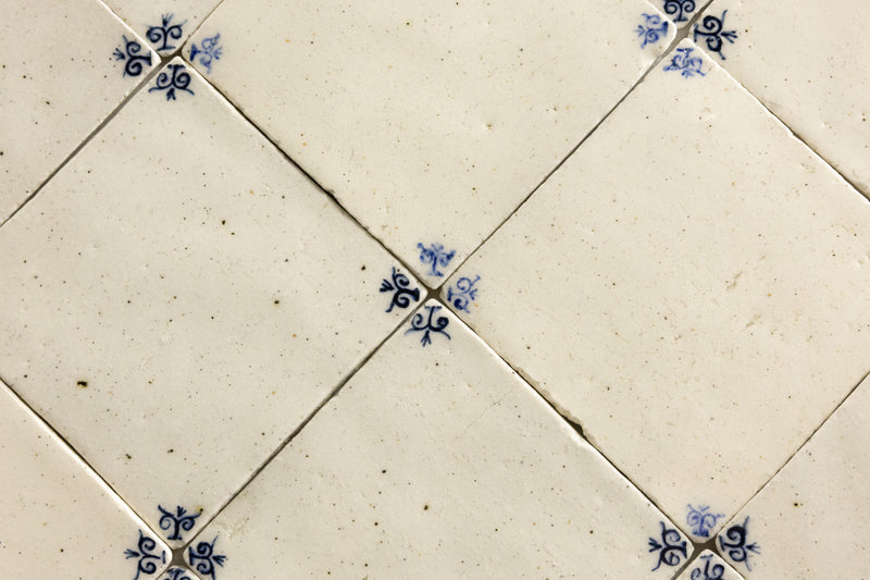 Painted Corners Blue & White Square Tiles - S6CAK8-WS