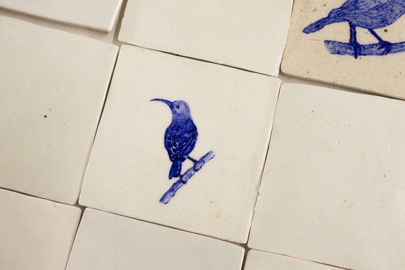 Hand-Painted birds on Cream Tiles XWYQVD