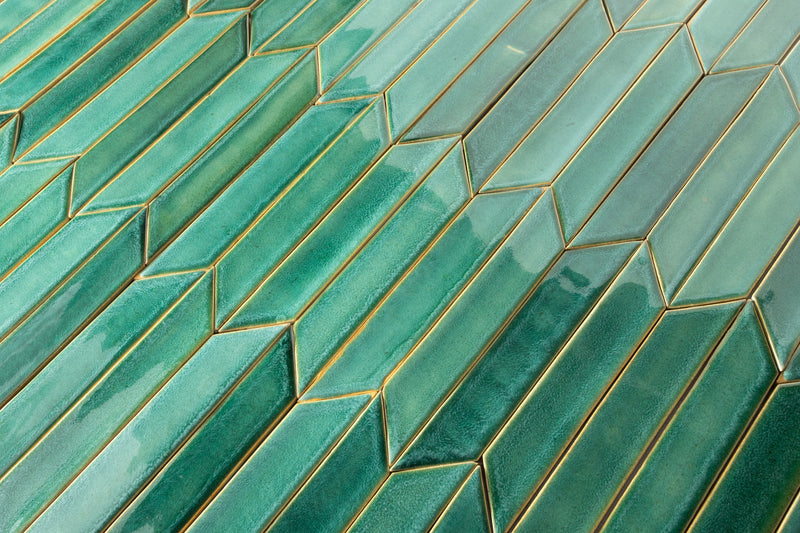Blend of Glassy Greens Parallelogram Tiles 5S3X7Q 6A