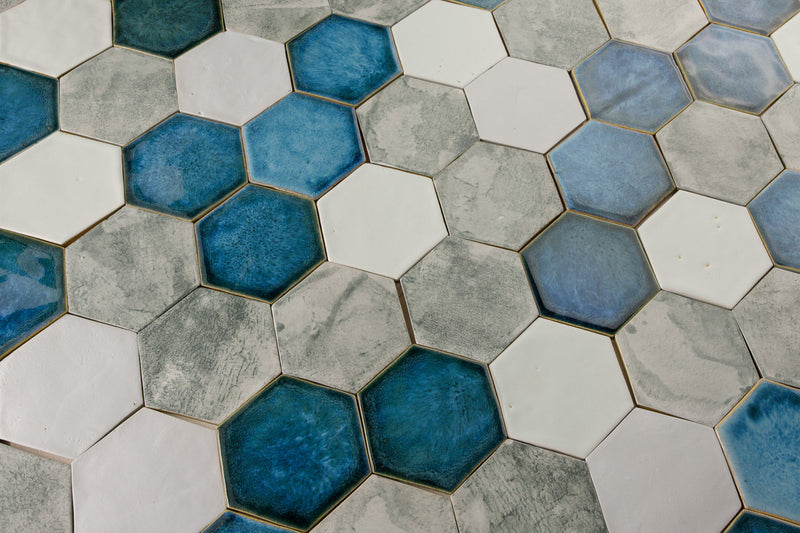 Aqua & White Blend on Glazed Hexagon Tiles 6L3W7S 10C