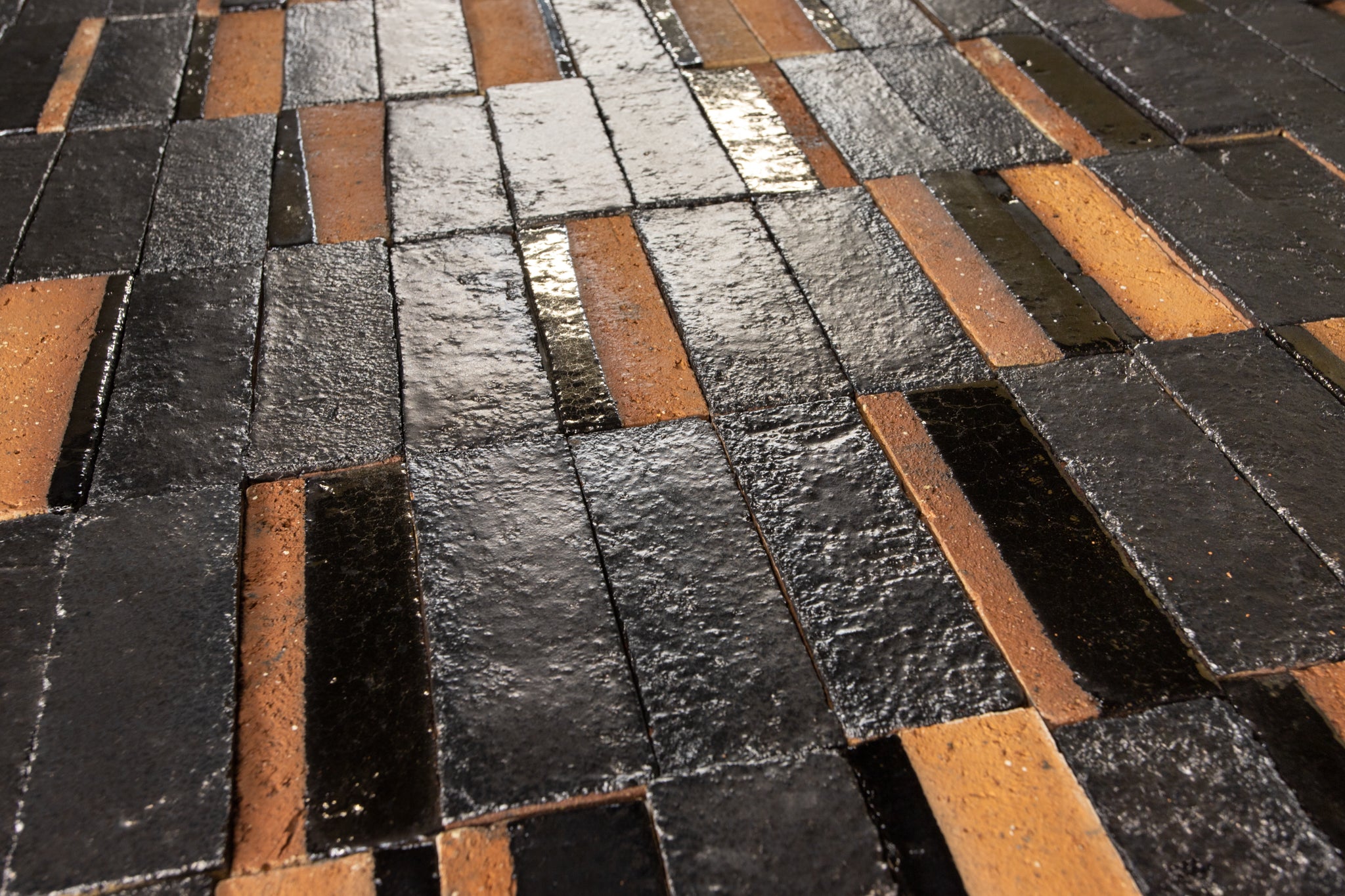 Rectangular Slender Terracotta and Metallic Tile BZNABF 13B – VEELVLAK ...