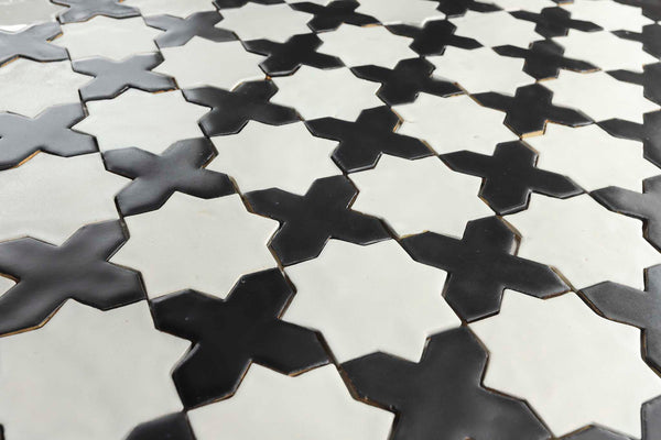Handmade Star and Cross tiles black and white EHY5ZQ 6C