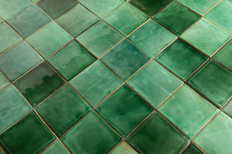Green glazed hand made tile H5LY8A