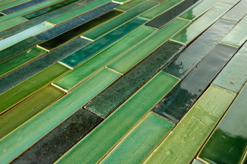 Rectangular Blend of Glassy Greens and Aqua Tiles K9QA3V 7C