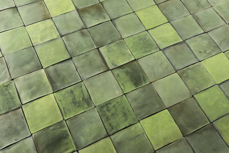 Hand Painted Vivid Green Square Tile on Matt MD67bk 11B