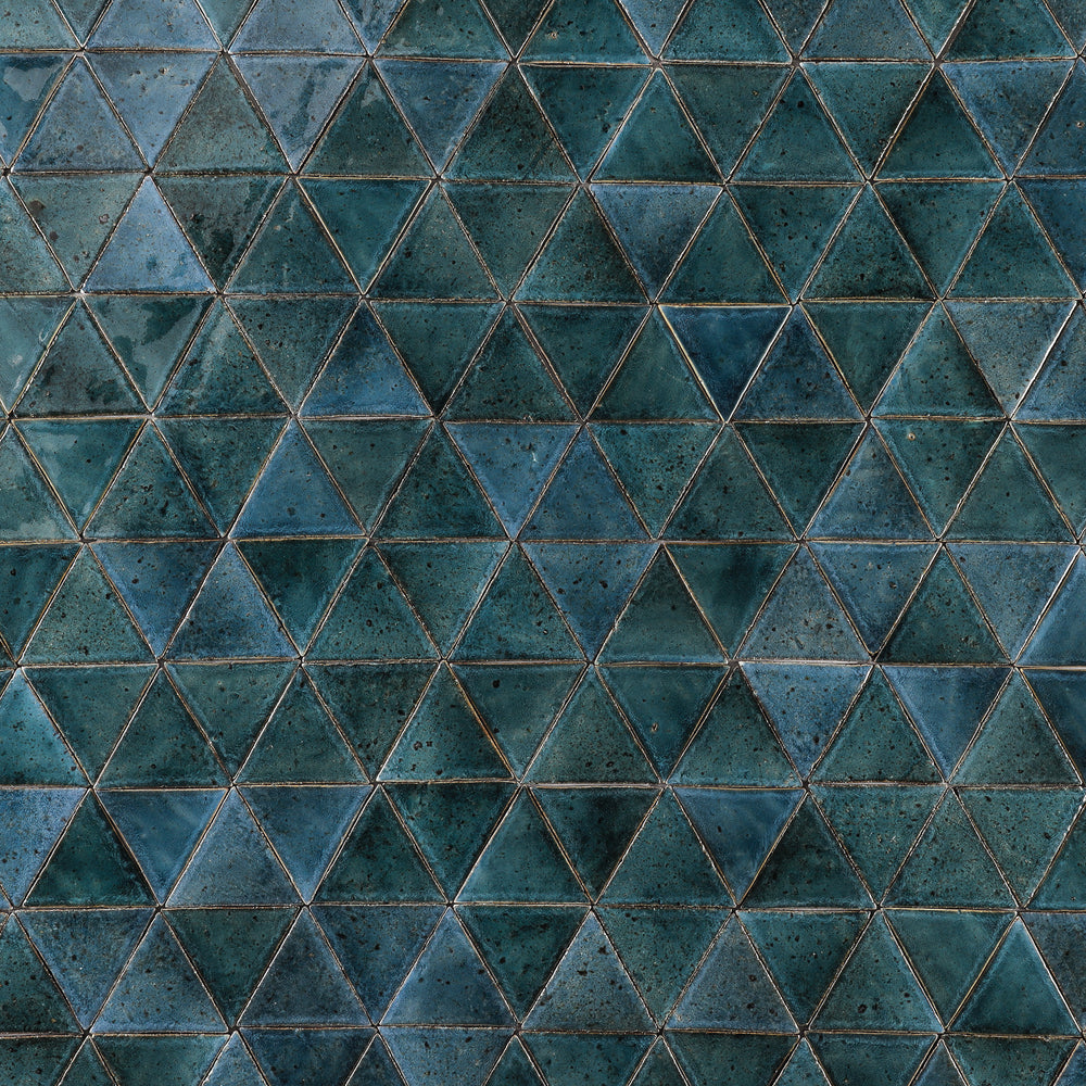 Handmade triangle tile Glassy blue greens RT327B 7C – VEELVLAK-Frēodōm