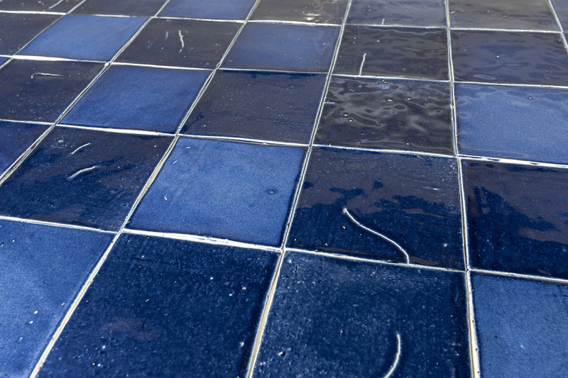 Hand-made Cobalt Blue Square Tiles ZCVVQ6 7B